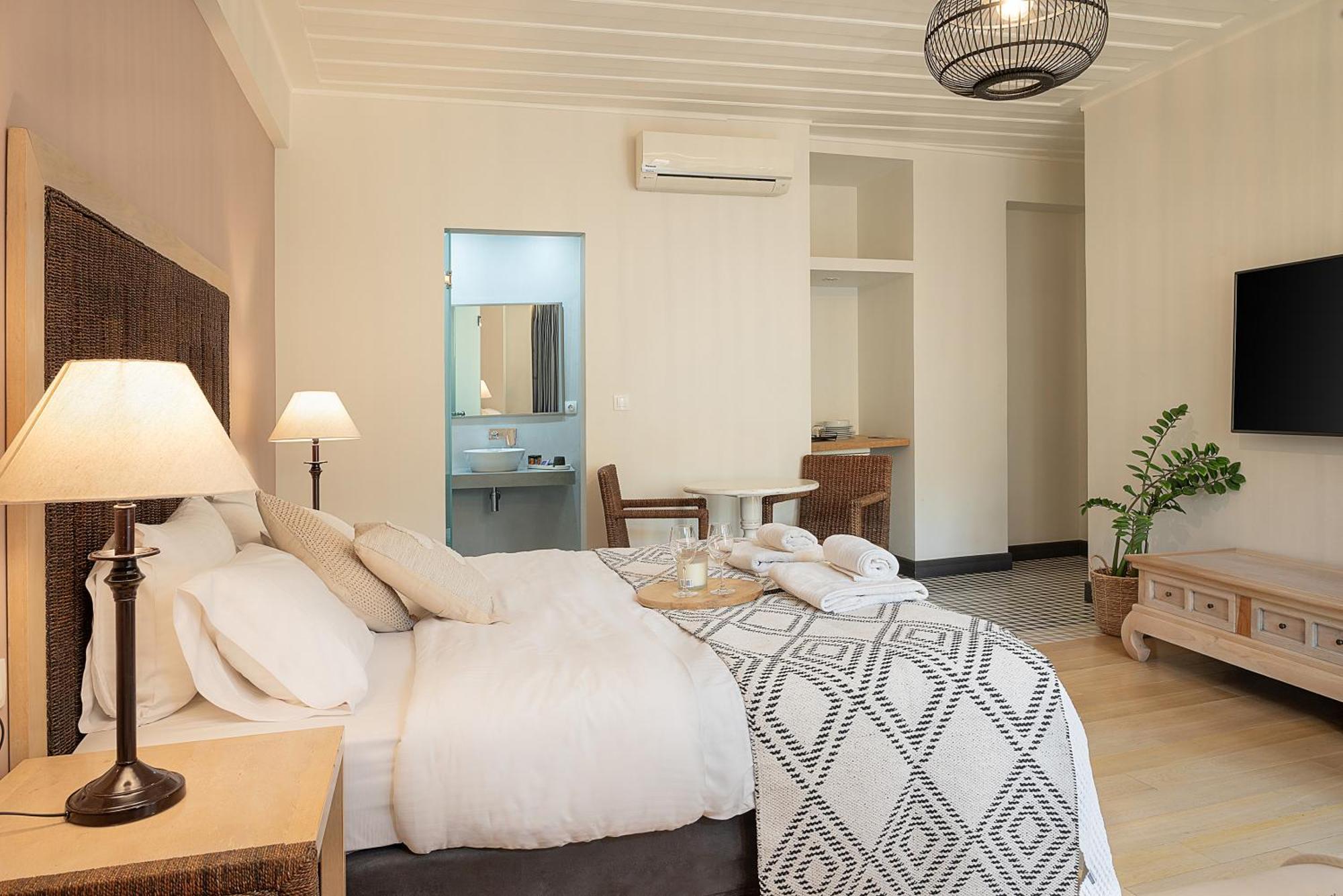 Vranas Ambiance Hotel Chania  ภายนอก รูปภาพ
