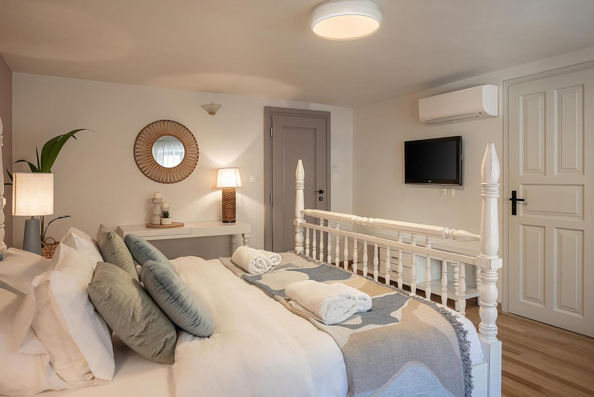 Vranas Ambiance Hotel Chania  ภายนอก รูปภาพ